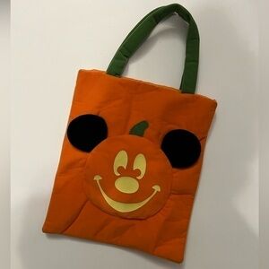 Disney Parks Mickey Mouse Glow In The Dark Pumpkin Trick Or Treat Halloween Bag